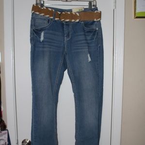 Bootcut jeans with belt